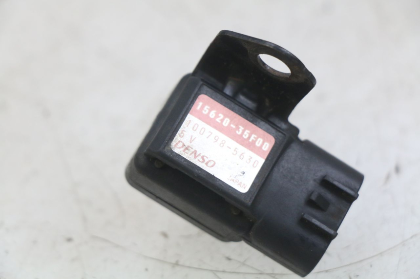 photo de LUFTDRUCKSENSOR SUZUKI BURGMAN 650 (2002 - 2004) - Zoom auf Gebrauchszustand