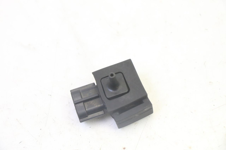 photo de LUFTDRUCKSENSOR SUZUKI BURGMAN 125 (2007 - 2014) - Zoom auf Gebrauchszustand