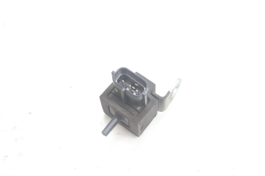 photo de LUFTDRUCKSENSOR SUZUKI BURGMAN EXECUTIVE ABS 650 (2006 - 2012) - Alternative Perspektive