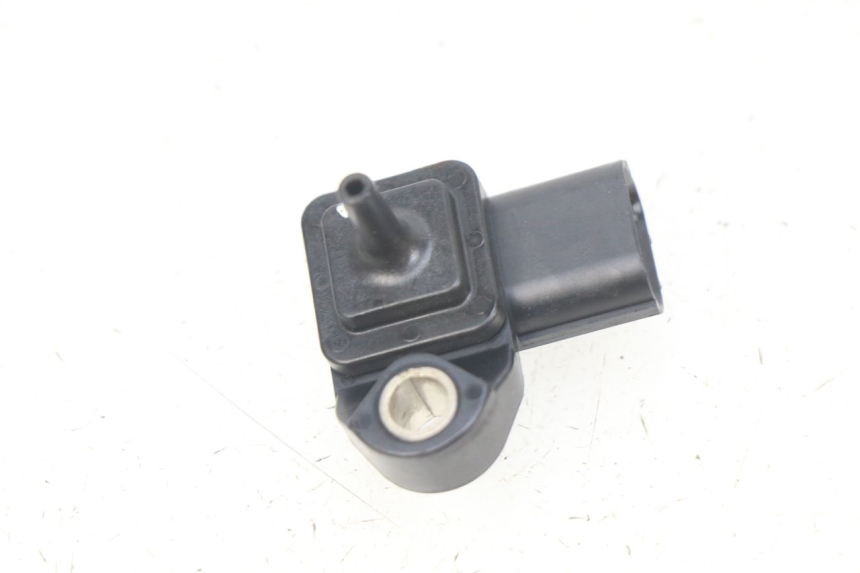 photo de LUFTDRUCKSENSOR HONDA CBRF CBR-F PC41 600 (2011 - 2013) - Detailansicht des Bauteils