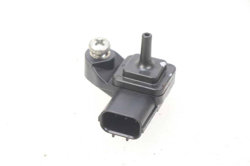 photo de LUFTDRUCKSENSOR HONDA CBRF CBR-F PC41 600 (2011 - 2013) - Technische Nahaufnahme