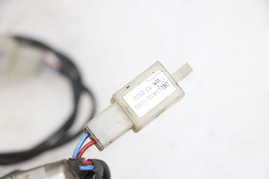 photo de LUFTDRUCKSENSOR LONGJIA DIGITA 4T 50 (2019 - 2022) - Alternative Perspektive