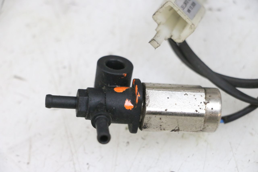 photo de LUFTDRUCKSENSOR LONGJIA DIGITA 4T 50 (2019 - 2022) - Details der Befestigungspunkte