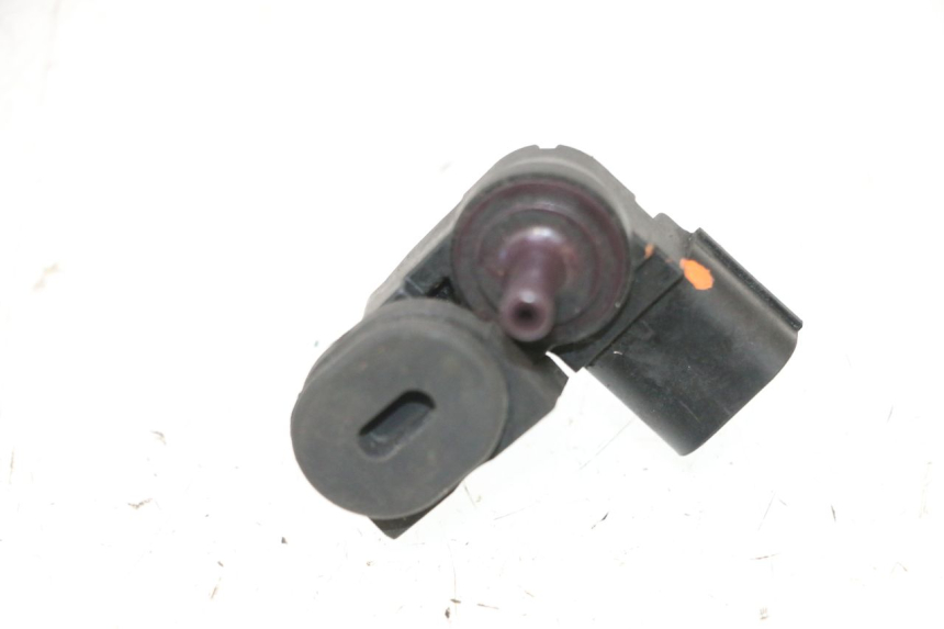 photo de LUFTDRUCKSENSOR KAWASAKI ER-6 ER6 F ABS 650 (2012 - 2016) - Zoom auf Gebrauchszustand