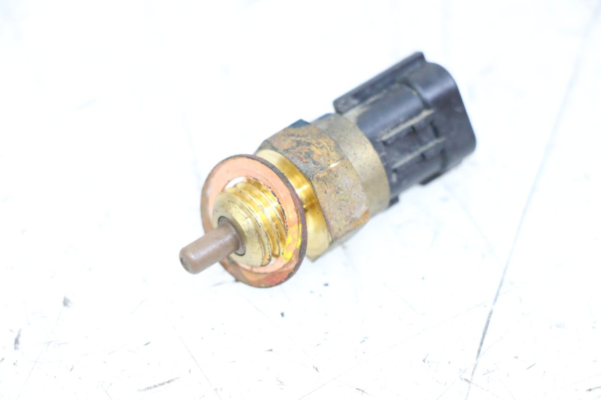 photo de LUFTDRUCKSENSOR YAMAHA FJR ABS 1300 (2006 - 2012) - Zoom auf Gebrauchszustand