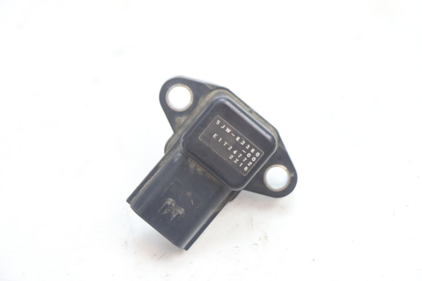 photo de LUFTDRUCKSENSOR YAMAHA FJR 1300 (2001 - 2005) - Technische Nahaufnahme