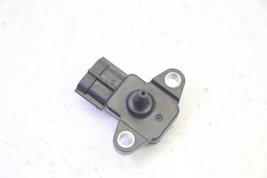 photo de LUFTDRUCKSENSOR YAMAHA FZ6 N FAZER 600 (2004 - 2006) - Detailansicht des Bauteils
