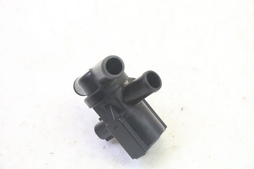 photo de LUFTDRUCKSENSOR YAMAHA FZ6 N FAZER 600 (2004 - 2006) - Alternative Perspektive