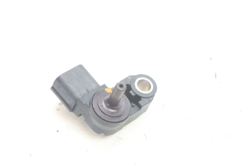 photo de LUFTDRUCKSENSOR YAMAHA FZ8 800 (2010 - 2016) - Zoom auf Gebrauchszustand