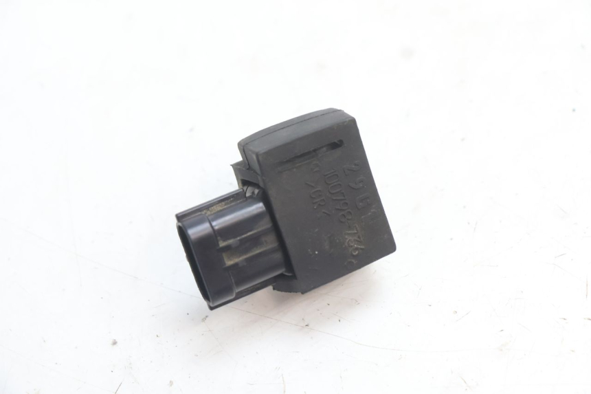 photo de LUFTDRUCKSENSOR SUZUKI GSR 600 (2005 - 2012) - Zoom auf Gebrauchszustand