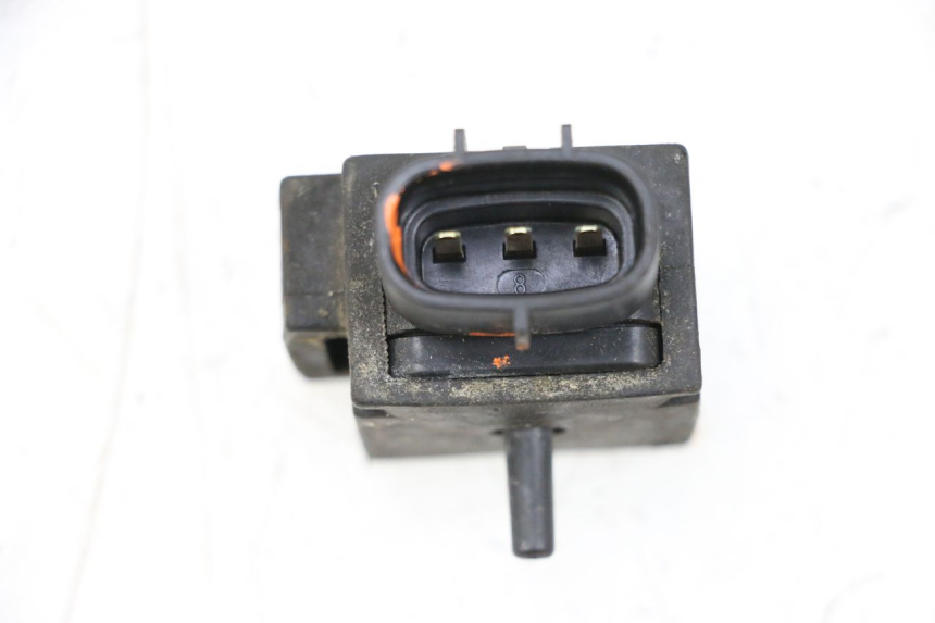 photo de LUFTDRUCKSENSOR SUZUKI GSXR GSX-R 1000 (2003 - 2004) - Zoom auf Gebrauchszustand