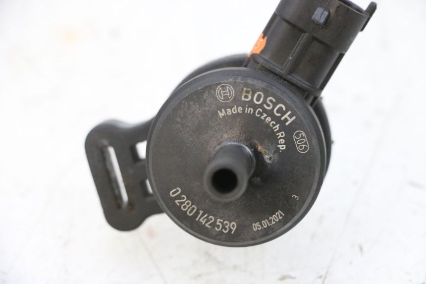 photo de LUFTDRUCKSENSOR PIAGGIO MP3 HPE 300 (2019 - 2026) - Detailansicht des Bauteils