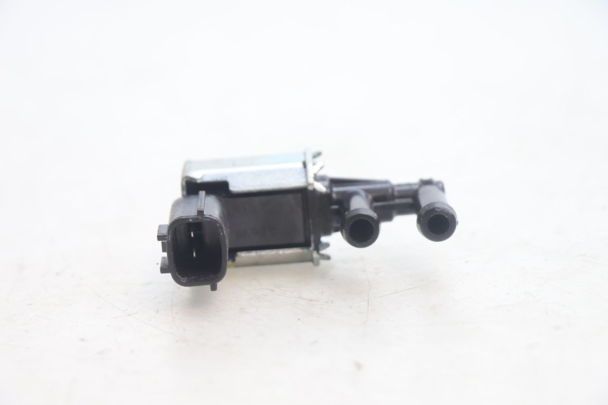 photo de LUFTDRUCKSENSOR PIAGGIO MP3 HPE 530 (2022 - 2026) - Zoom auf Gebrauchszustand