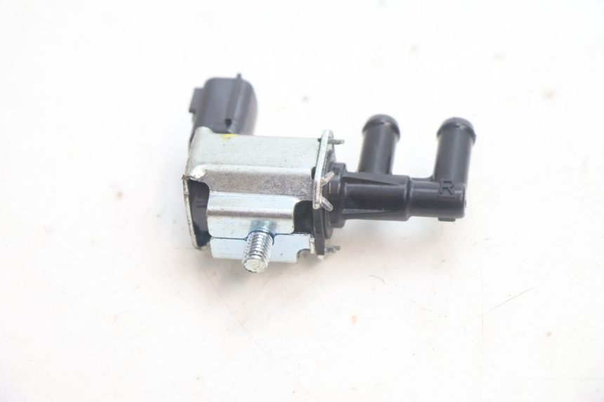 photo de LUFTDRUCKSENSOR PIAGGIO MP3 HPE 530 (2022 - 2026) - Alternative Perspektive