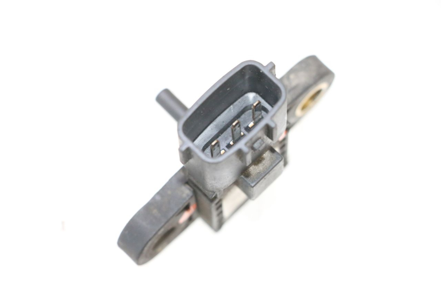 photo de LUFTDRUCKSENSOR PEUGEOT SATELIS COMPRESSOR K15 125 (2006 - 2009) - Zoom auf Gebrauchszustand