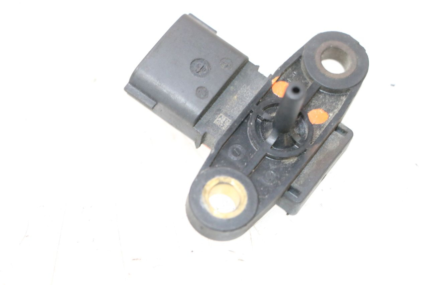 photo de LUFTDRUCKSENSOR PEUGEOT SATELIS COMPRESSOR K15 125 (2006 - 2009) - Technische Nahaufnahme