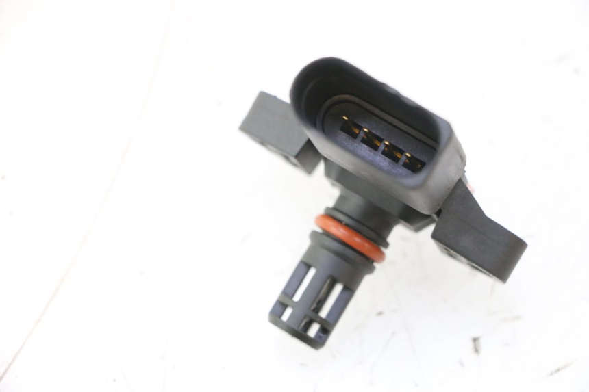 photo de LUFTDRUCKSENSOR PEUGEOT SATELIS 125 (2006 - 2009) - Alternative Perspektive