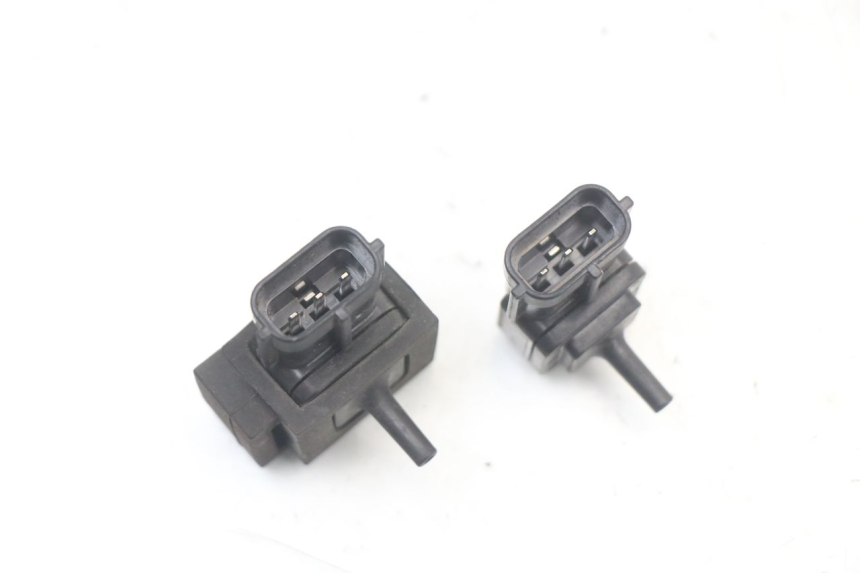 photo de LUFTDRUCKSENSOR SUZUKI GSR 750 (2011 - 2017) - Technische Nahaufnahme