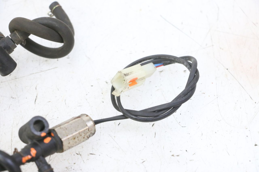 photo de LUFTDRUCKSENSOR PEUGEOT TWEET 4T 50 (2018 - 2022) - Details der Befestigungspunkte