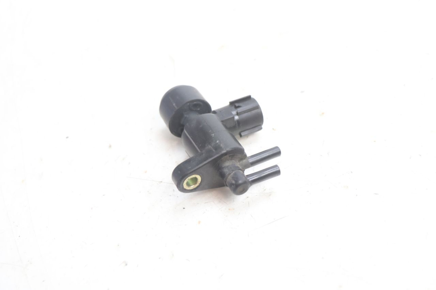 photo de LUFTDRUCKSENSOR HONDA VFR FI RC46 800 (1998 - 2001) - Zoom auf Gebrauchszustand