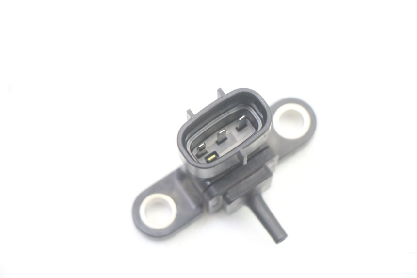 photo de LUFTDRUCKSENSOR YAMAHA X-MAX XMAX 125 (2010 - 2013) - Technische Nahaufnahme