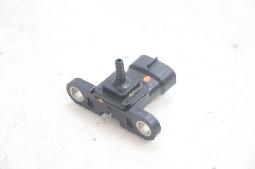 photo de LUFTDRUCKSENSOR YAMAHA XMAX X-MAX 125 (2006 - 2009) - Technische Nahaufnahme