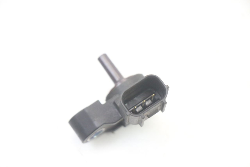 photo de LUFTDRUCKSENSOR YAMAHA XJ6 600 (2008 - 2016) - Technische Nahaufnahme
