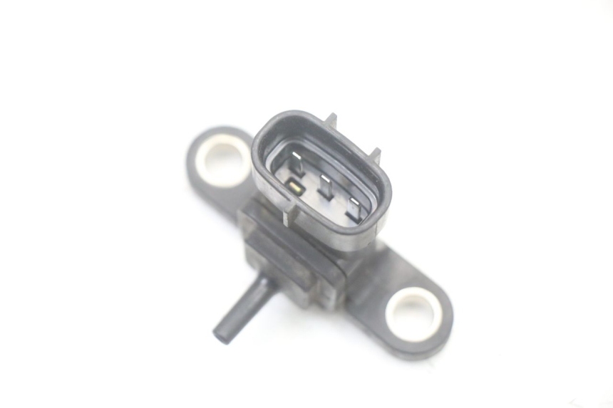 photo de LUFTDRUCKSENSOR YAMAHA X-MAX XMAX ABS 250 (2010 - 2014) - Technische Nahaufnahme