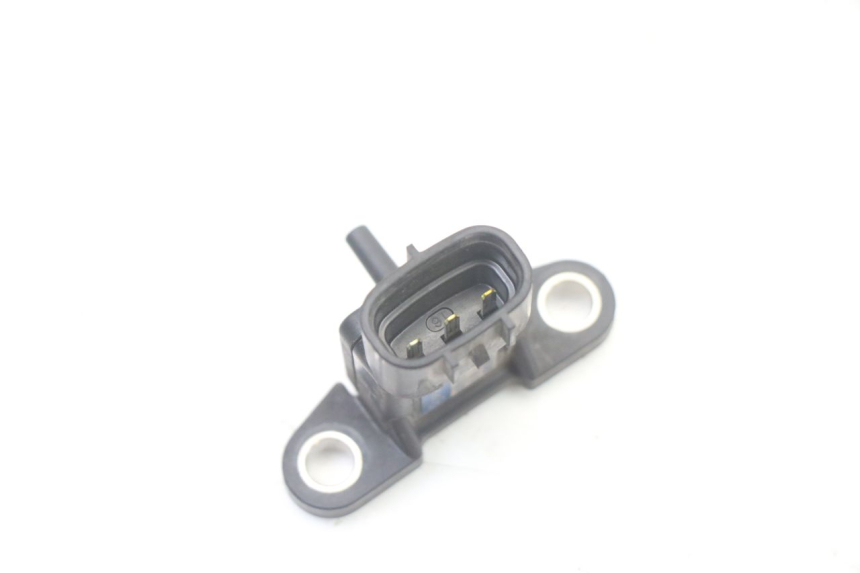 photo de LUFTDRUCKSENSOR YAMAHA YP X-MAX XMAX 400 (2014 - 2017) - Technische Nahaufnahme