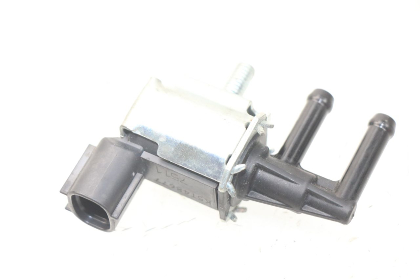 photo de LUFTDRUCKSENSOR KAWASAKI Z Z900 900 (2017 - 2019) - Zoom auf Gebrauchszustand