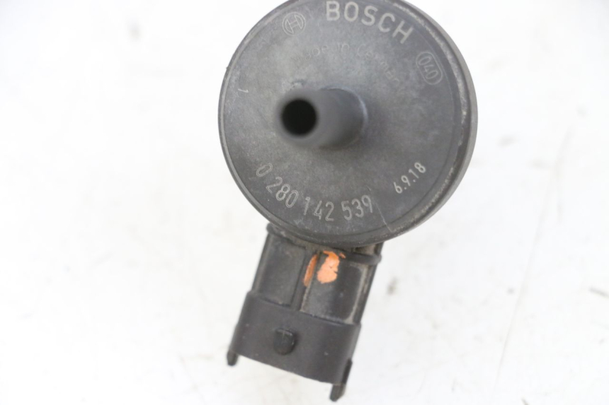 photo de LUFTDRUCKSENSOR PIAGGIO ZIP 4T 50 (2018 - 2020) - Zoom auf Gebrauchszustand