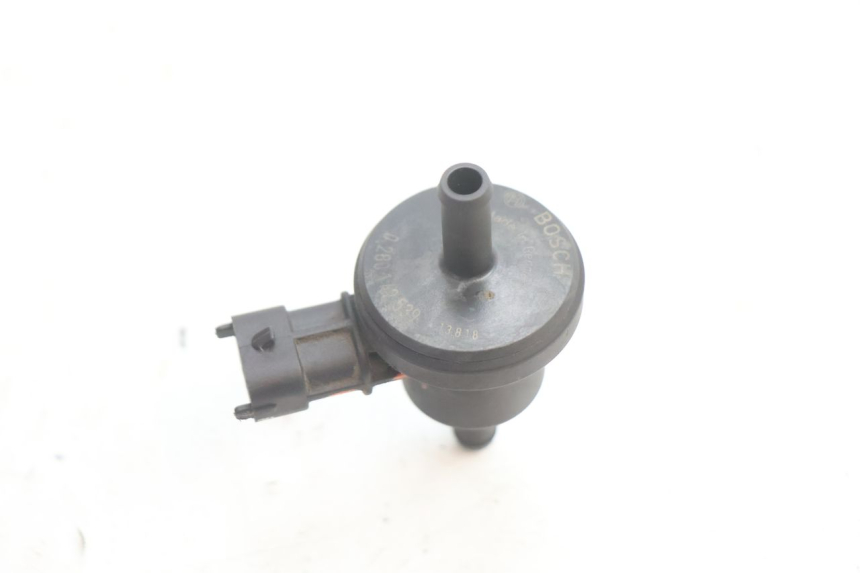 photo de LUFTDRUCKSENSOR PIAGGIO ZIP 4T 50 (2018 - 2020) - Zoom auf Gebrauchszustand