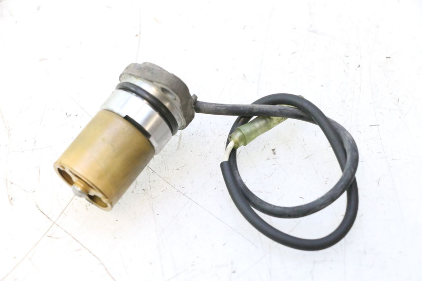 photo de ÖLDRUCKSENSOR SUZUKI BURGMAN EXECUTIVE ABS 650 (2006 - 2012) - Detailansicht des Bauteils