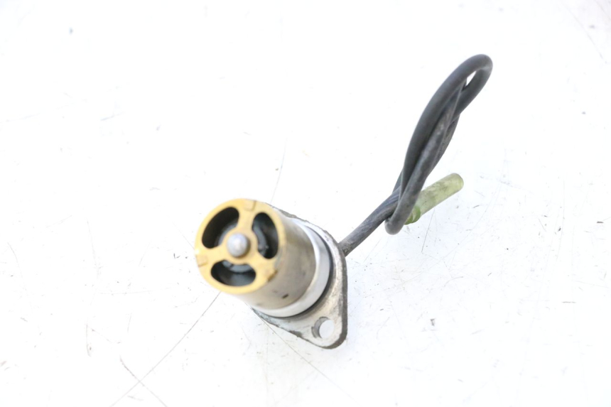 photo de ÖLDRUCKSENSOR SUZUKI BURGMAN EXECUTIVE ABS 650 (2006 - 2012) - Zoom auf Gebrauchszustand
