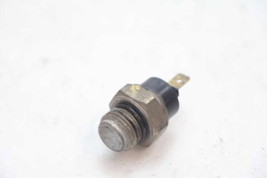 photo de ÖLDRUCKSENSOR HONDA CB F HORNET 600 (2005 - 2006) - Zoom auf Gebrauchszustand