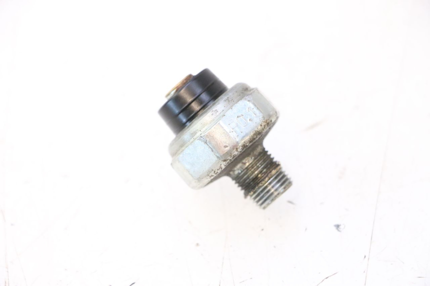 photo de ÖLDRUCKSENSOR KAWASAKI ER-6 ER6 N 650 (2005 - 2009) - Zoom auf Gebrauchszustand