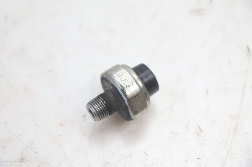 photo de ÖLDRUCKSENSOR HONDA FJS SILVER WING SILVERWING 400 (2005 - 2008) - Detailansicht des Bauteils
