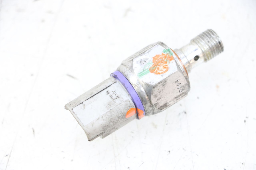 photo de BREMS Ã–LDRUCKSENSOR PIAGGIO MP3 HPE 300 (2019 - 2026) - Zoom auf Gebrauchszustand