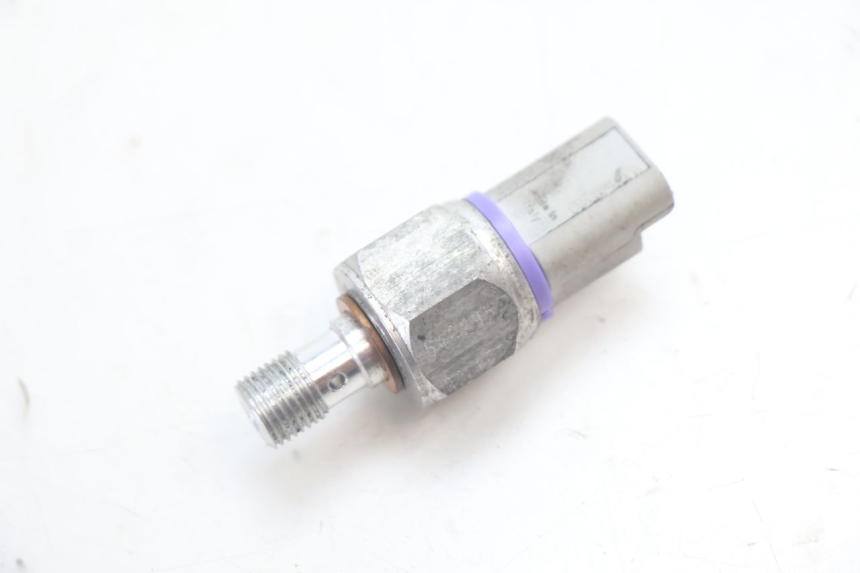 photo de BREMS Ã–LDRUCKSENSOR PIAGGIO MP3 HPE 530 (2022 - 2026) - Detailansicht des Bauteils