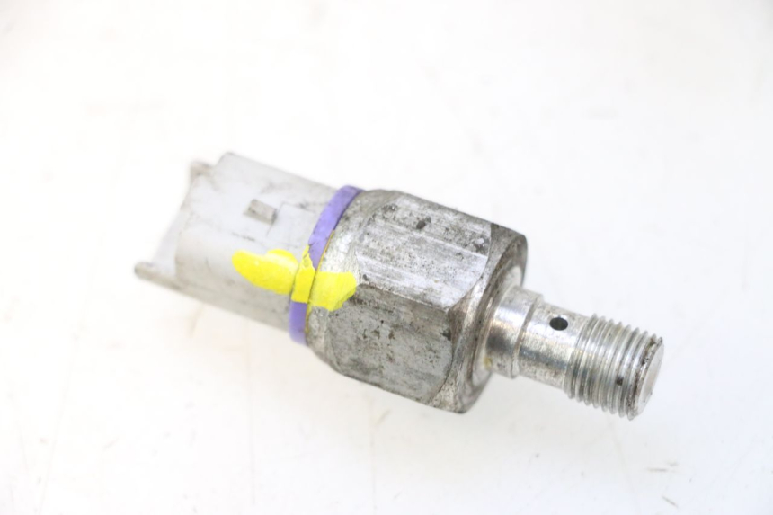 photo de BREMS Ã–LDRUCKSENSOR PIAGGIO MP3 500 (2011 - 2015) - Hauptansicht