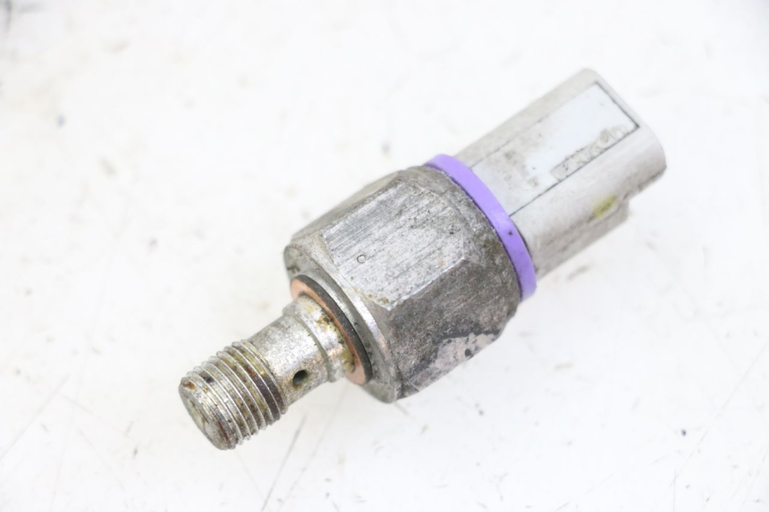 photo de ÖLDRUCKBREMSFLüSSIGKEITSSENSOR PIAGGIO MP3 125 (2006 - 2014) - Hauptansicht