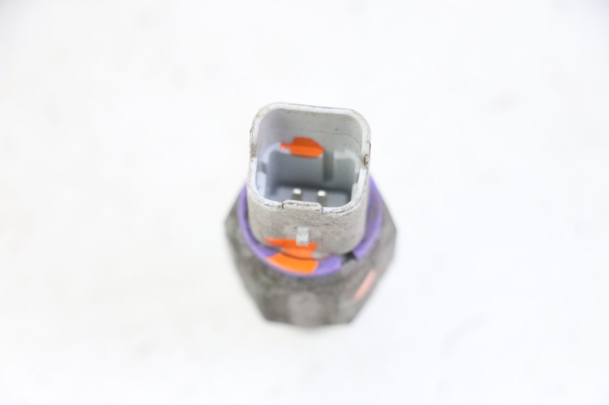 photo de ÖLDRUCKBREMSFLüSSIGKEITSSENSOR PIAGGIO MP3 125 (2006 - 2014) - Alternative Perspektive