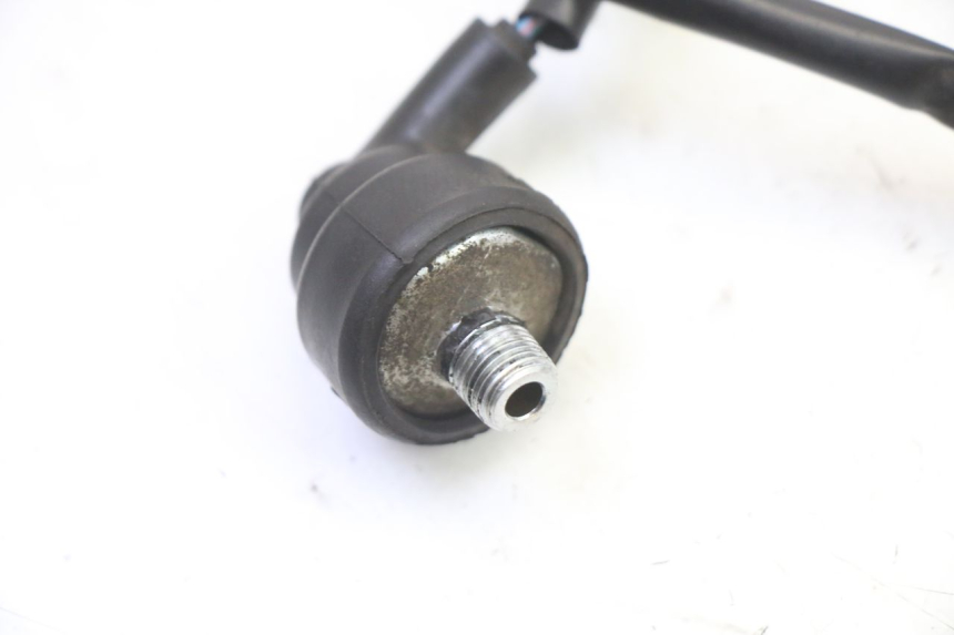 photo de ÖLDRUCKSENSOR HONDA NTV DEAUVILLE 650 (2001 - 2006) - Detailansicht des Bauteils