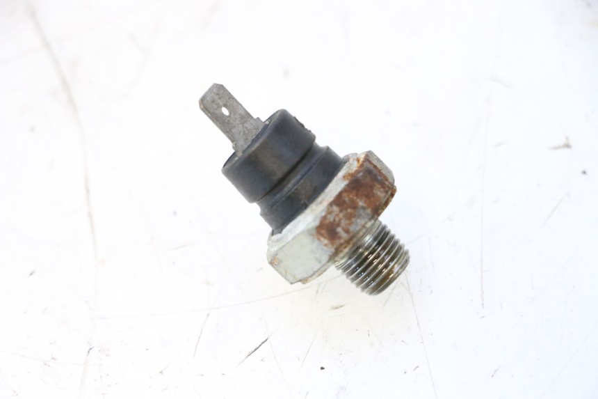 photo de ÖLDRUCKSENSOR CAN-AM SPYDER RS 1000 (2008 - 2012) - Technische Nahaufnahme