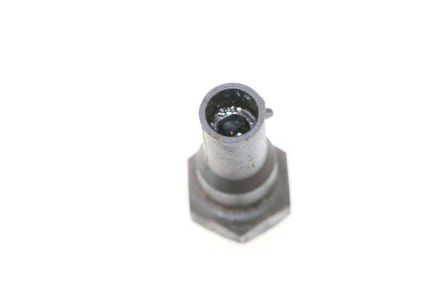 photo de ÖLDRUCKSENSOR DUCATI SS IE DS CARENEE 1000 (2002 - 2006) - Zoom auf Gebrauchszustand