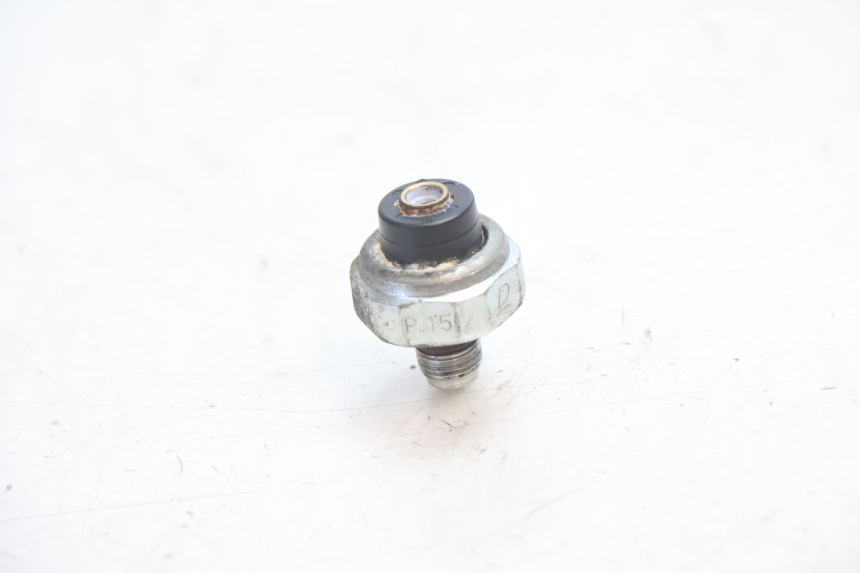 photo de ÖLDRUCKSENSOR SUZUKI SV S 650 (2003 - 2009) - Zoom auf Gebrauchszustand