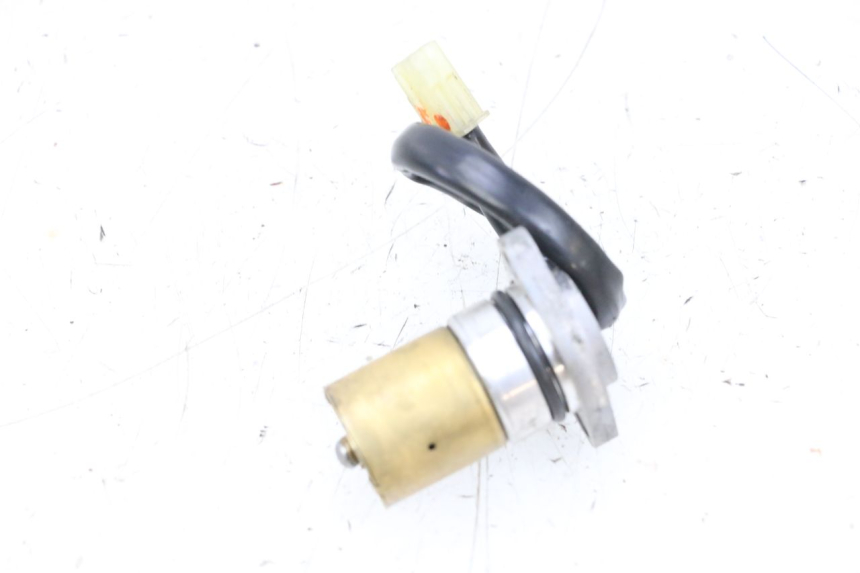 photo de ÖLDRUCKSENSOR YAMAHA TDM ABS 900 (2002 - 2014) - Technische Nahaufnahme