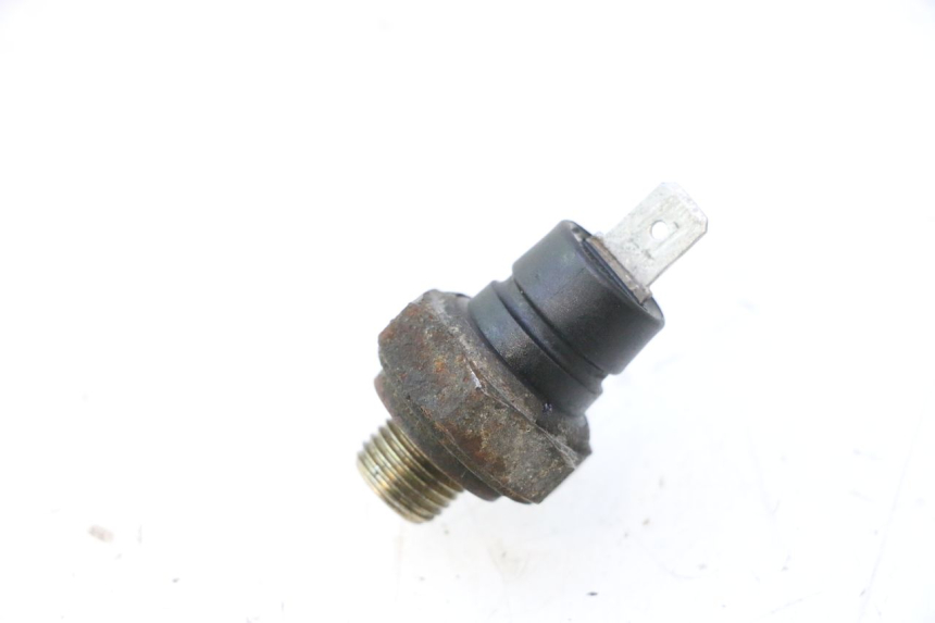 photo de ÖLDRUCKSENSOR PIAGGIO X9 EVOLUTION 125 (2003 - 2007) - Detailansicht des Bauteils