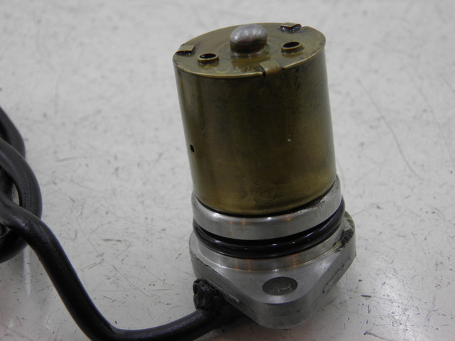 photo de ÖLDRUCKSENSOR YAMAHA FJR 1300 (2004 - 2005) - Geprüftes Gebrauchtteil