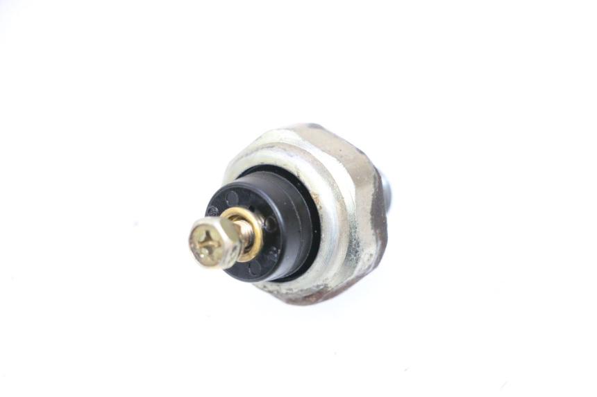 photo de ÖLDRUCKSENSOR KAWASAKI ZX-6R ZX6R 600 (2000 - 2002) - Technische Nahaufnahme